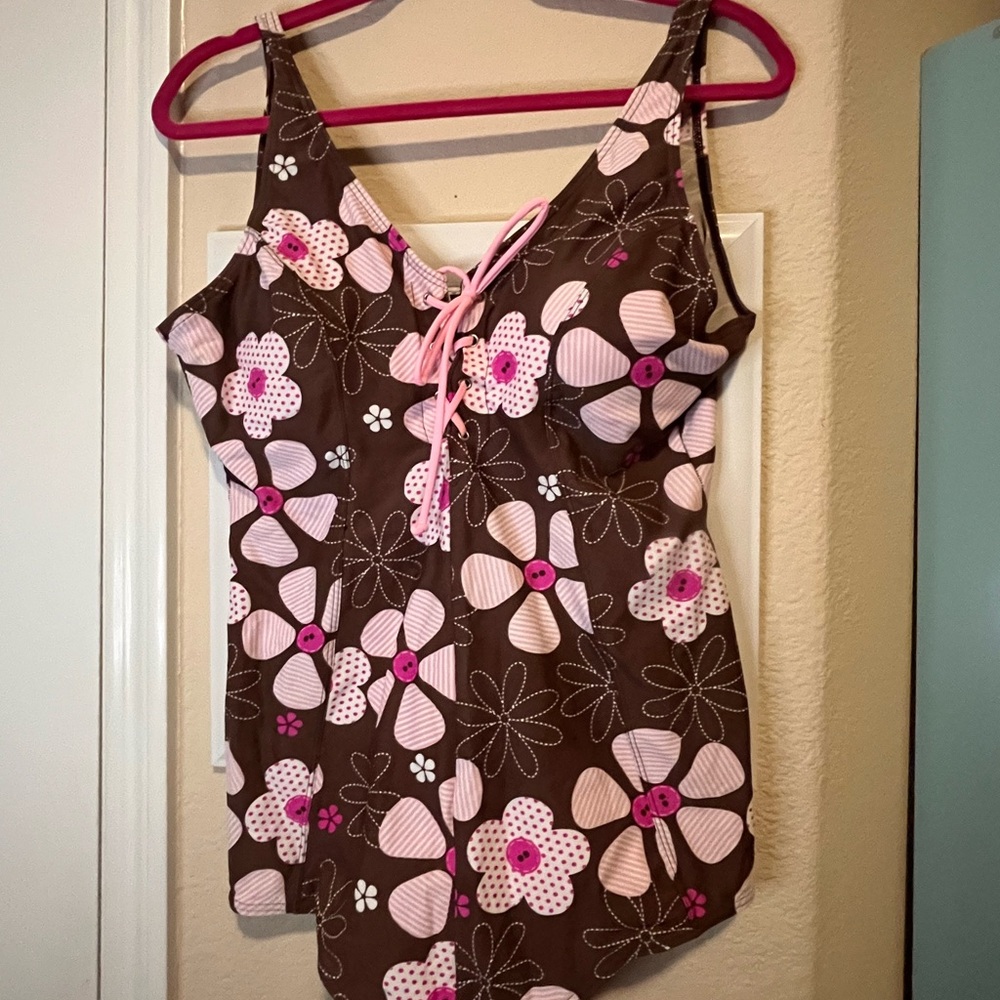 Retro Beach Bash by Tatyana Swimsuit (marked 3x, fits like 14)